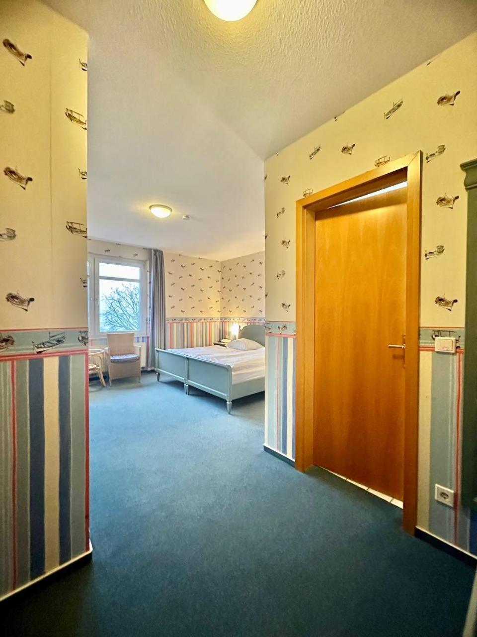 Gaestehaus Weserblick Am Weser-Sandstrand Berne Dış mekan fotoğraf